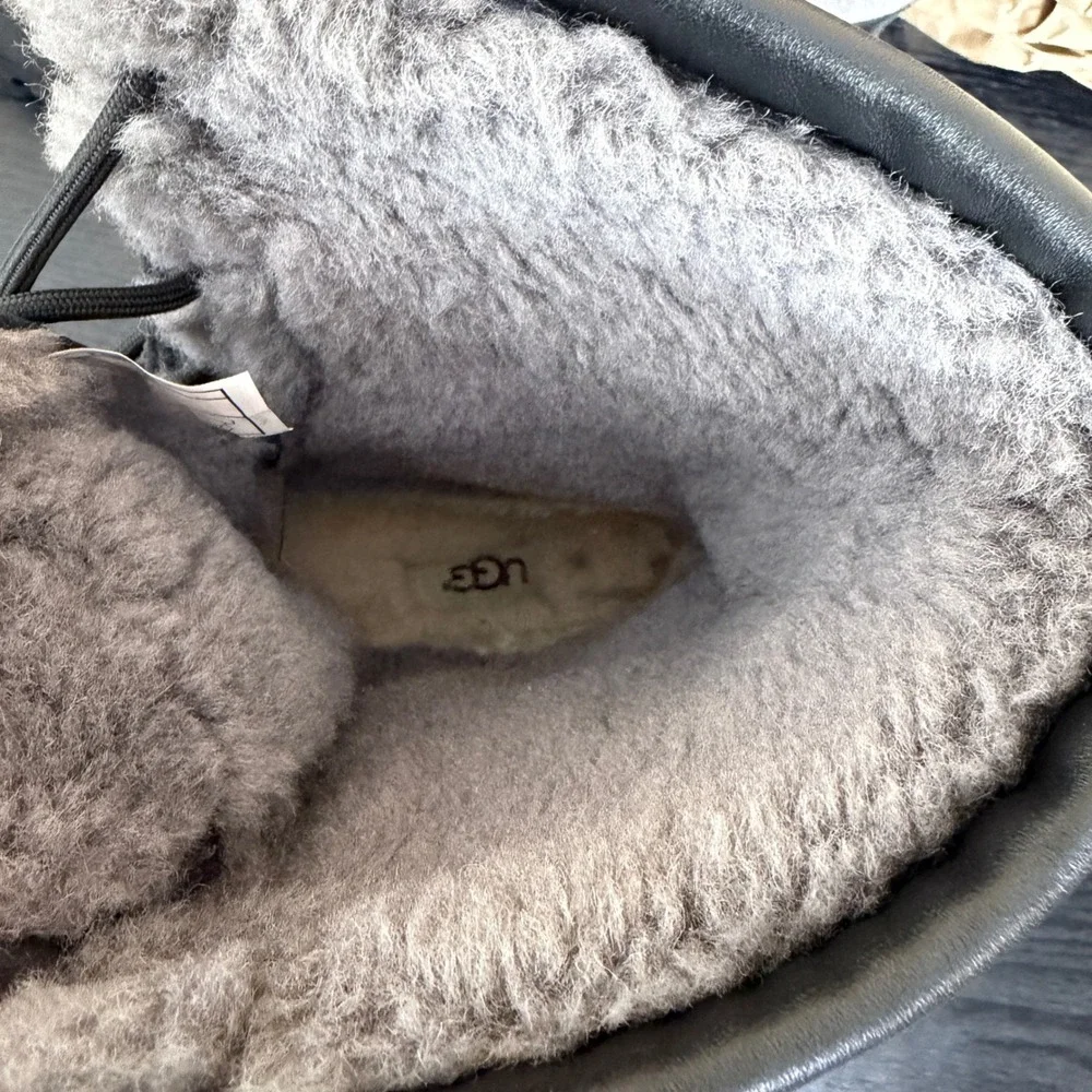 UGG adirondack ii